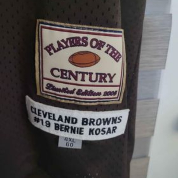 Clevend Browns #19 Bernie Kosar Limited Edition 2004 NFL Jersey. - Picture 3 of 5